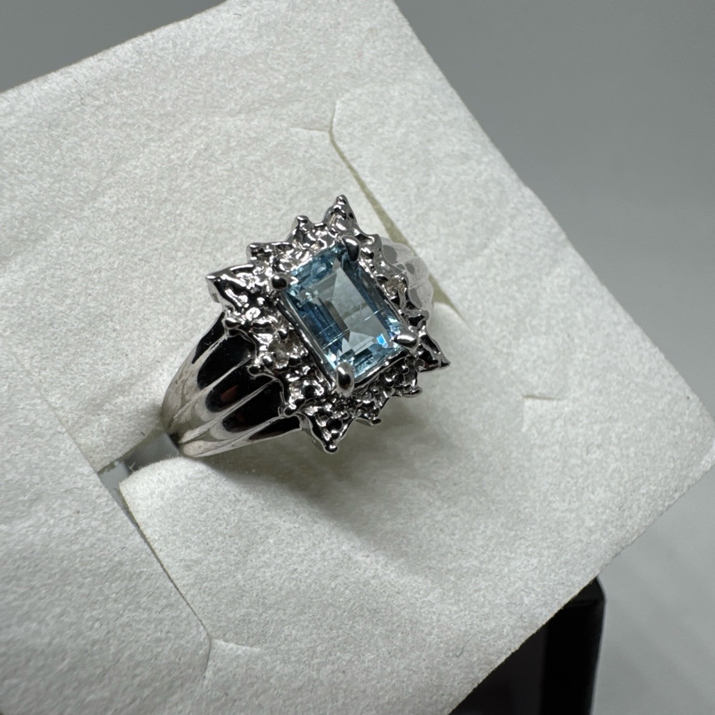 Lovely 14k White Gold Aquamarine & Diamond Accent Halo Ring Size 6.75, March